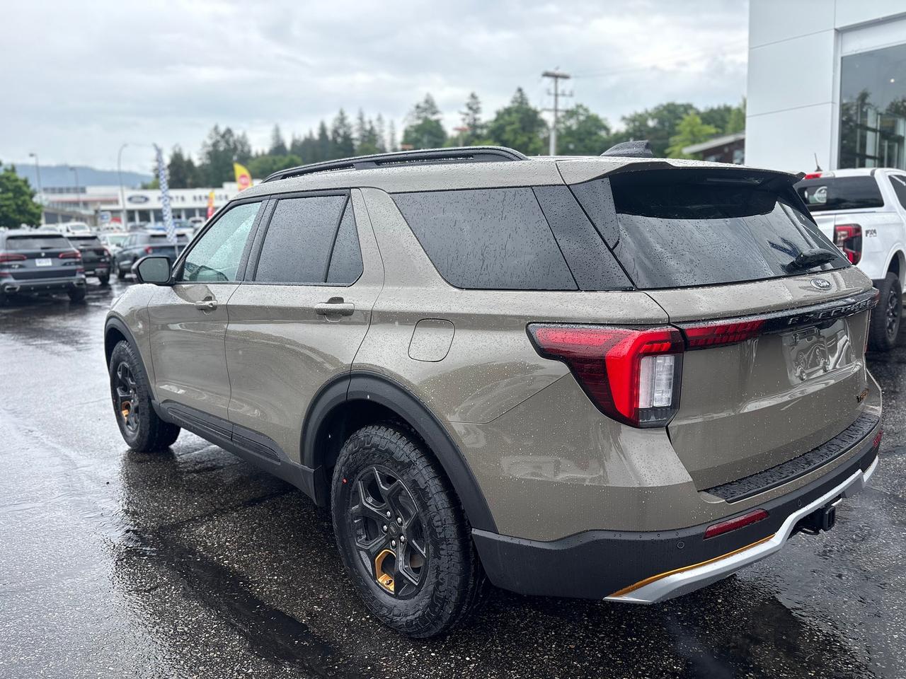 2026 Ford Explorer TREMOR Photo2