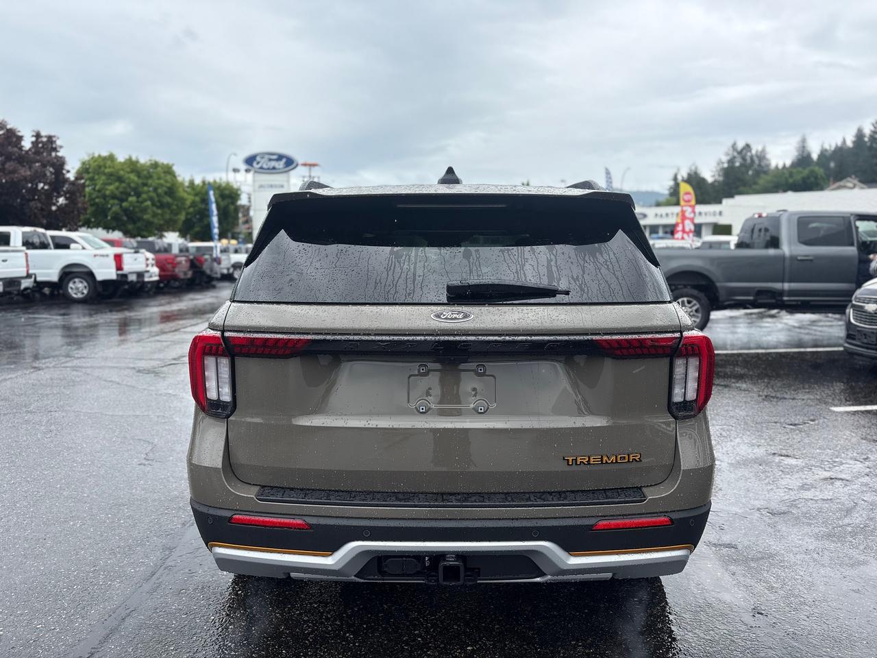 2026 Ford Explorer TREMOR Photo3