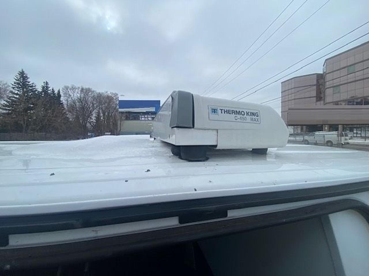 2022 GMC Savana Cargo Van TRY B 4 YOU BUY - THERMO KING REFRIGERATED VAN Photo