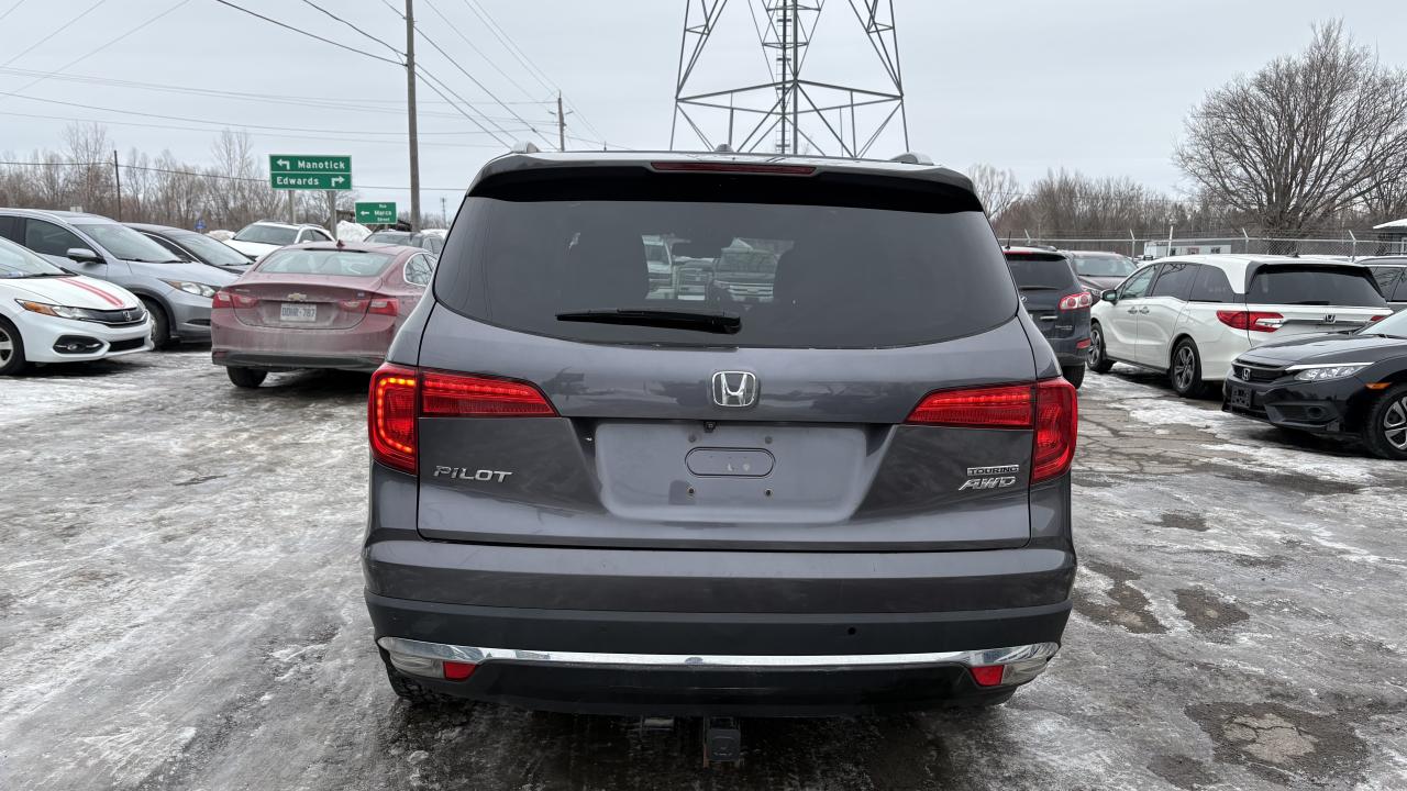 2018 Honda Pilot Touring Photo