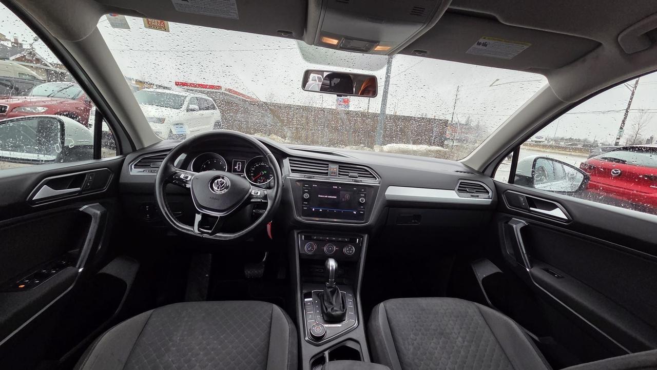 2018 Volkswagen Tiguan Trendline, 2 SETS OF WHEELS, WELL MAINTAINED, CERT Photo
