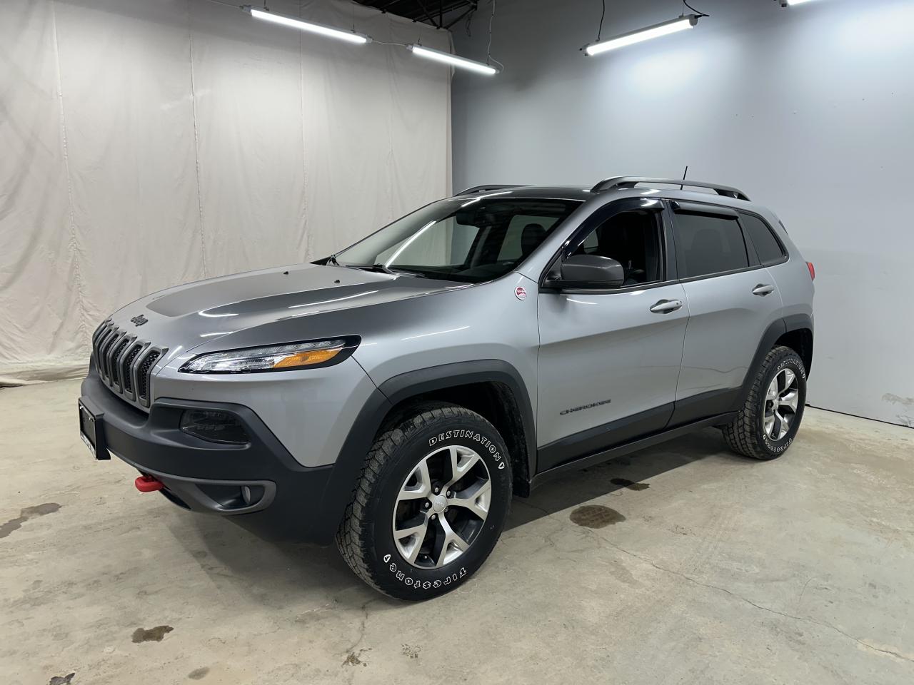 2017 Jeep Cherokee Trailhawk Photo2