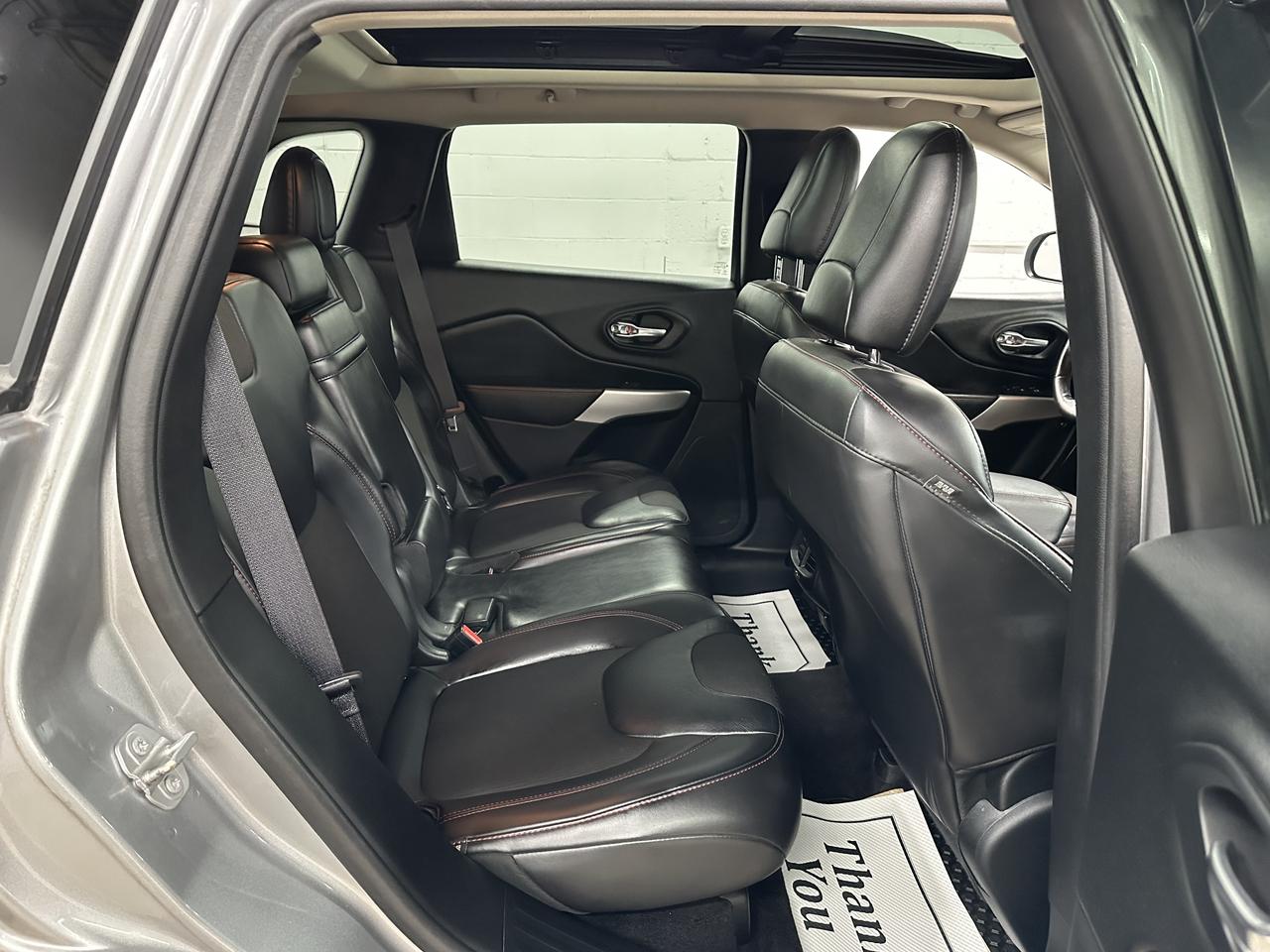 2017 Jeep Cherokee Trailhawk | 4X4 | PANO SUNROOF | DRIVE MODES Photo9