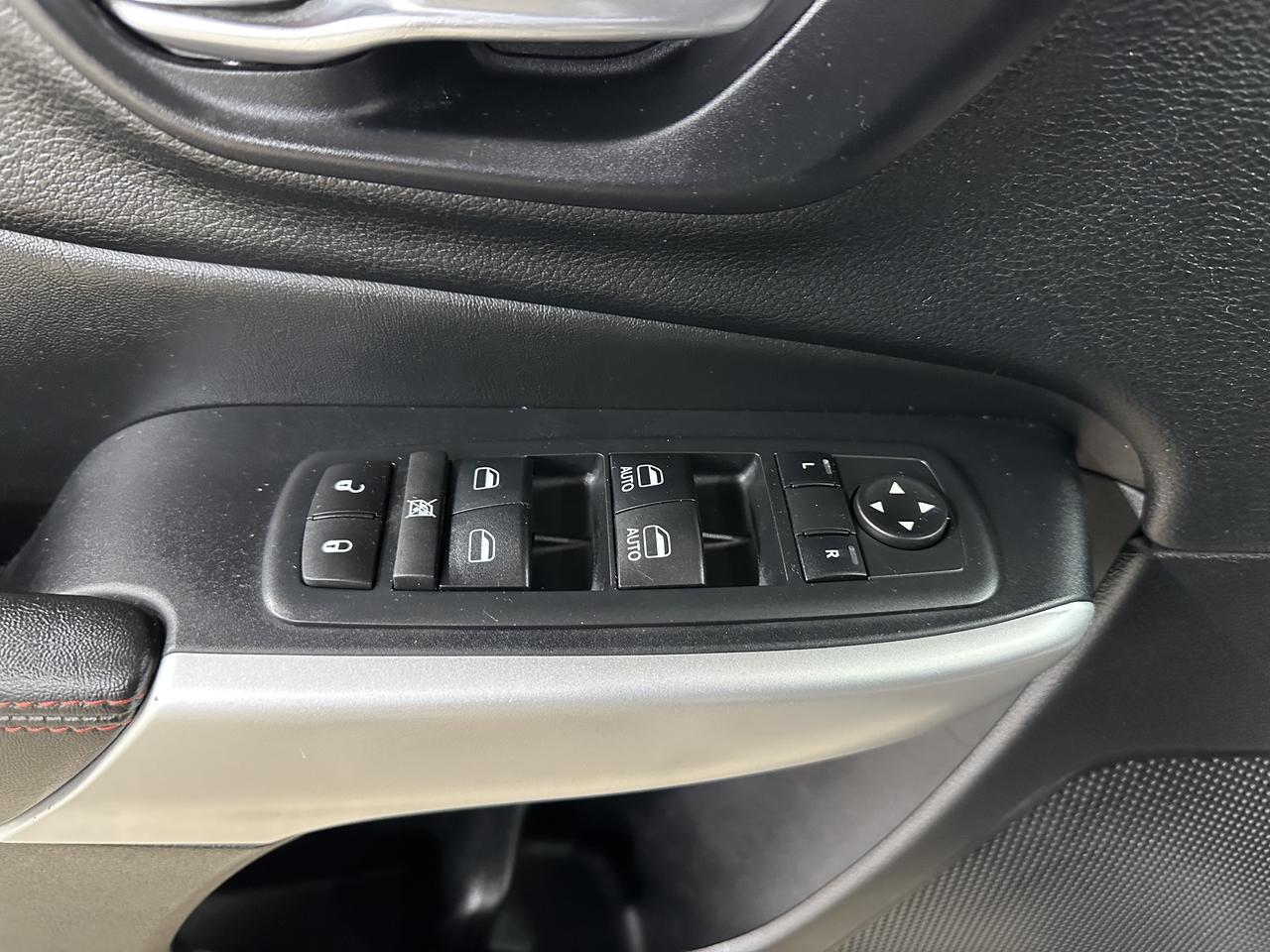 2017 Jeep Cherokee Trailhawk | 4X4 | PANO SUNROOF | DRIVE MODES Photo19