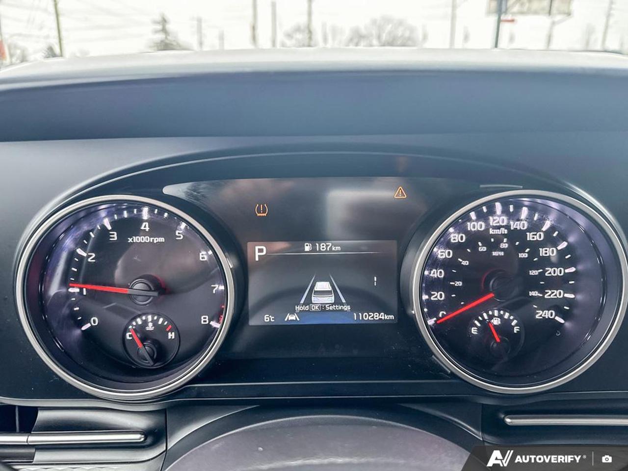 2022 Kia Carnival LX / NO ACCIDENTS / CRUISE / BLUETOOTH /CAP CHAIRS Photo