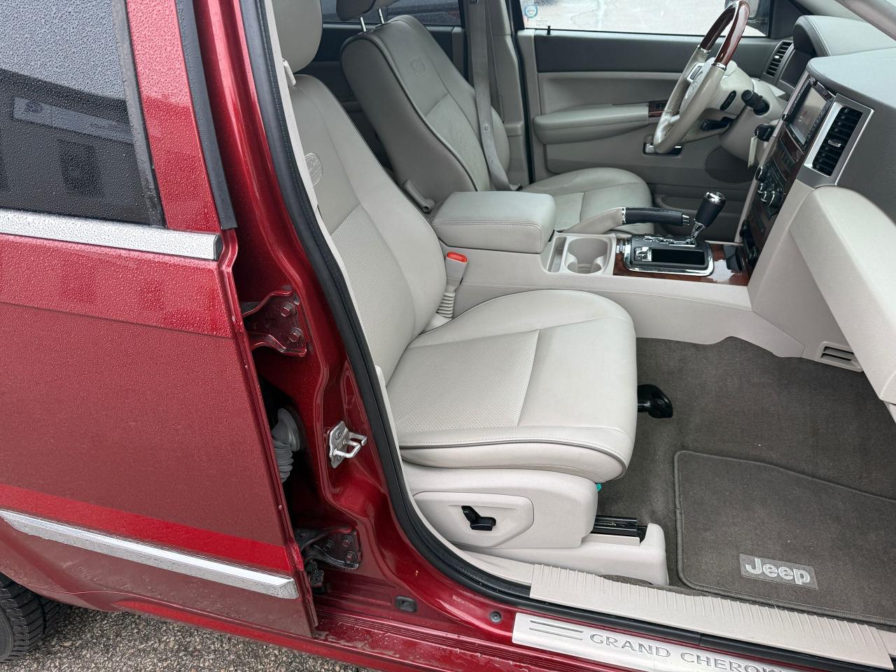 2008 Jeep Grand Cherokee 4WD OVERLAND,MINT!NO RUST! SERVICE REC,CERTIFIED!! Photo