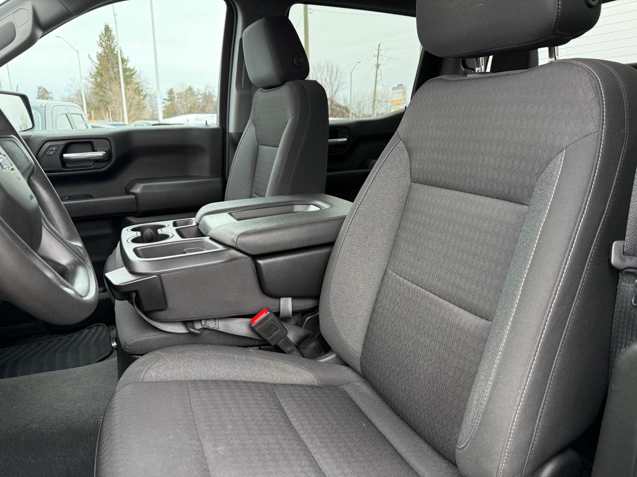 2022 Chevrolet Silverado 1500 Custom Trail Boss AutoStart! Heated Seat! CarPlay! Photo