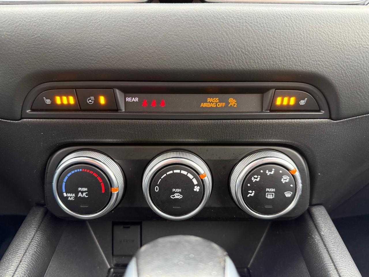 2021 Mazda CX-5 GS Heated Steering and Seats! Photo