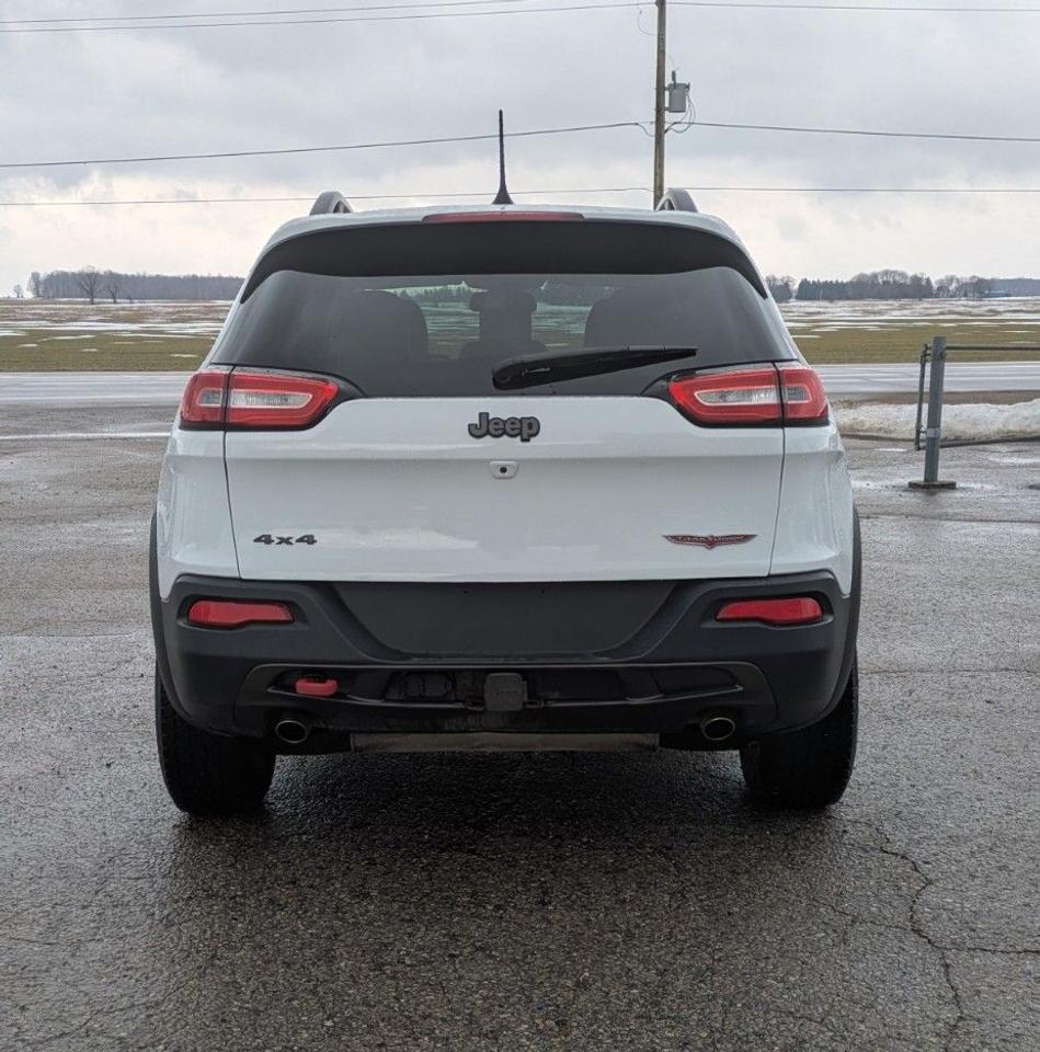 2017 Jeep Cherokee 4WD 4dr Trailhawk Photo3
