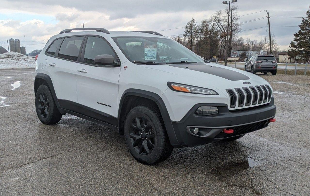 2017 Jeep Cherokee 4WD 4dr Trailhawk Photo
