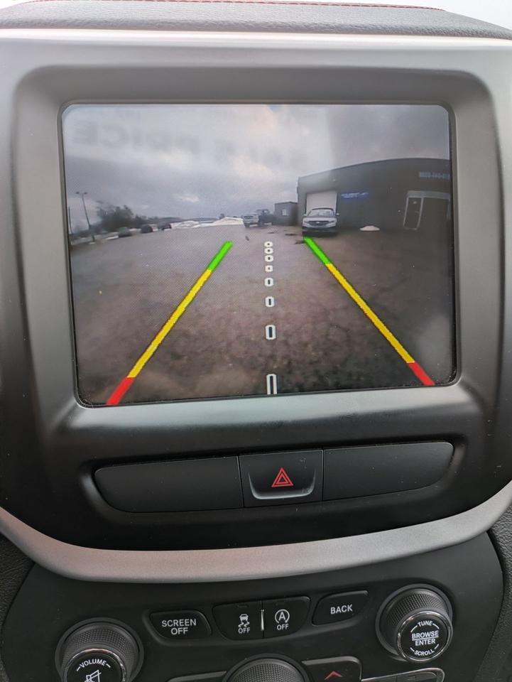 2017 Jeep Cherokee 4WD 4dr Trailhawk Photo