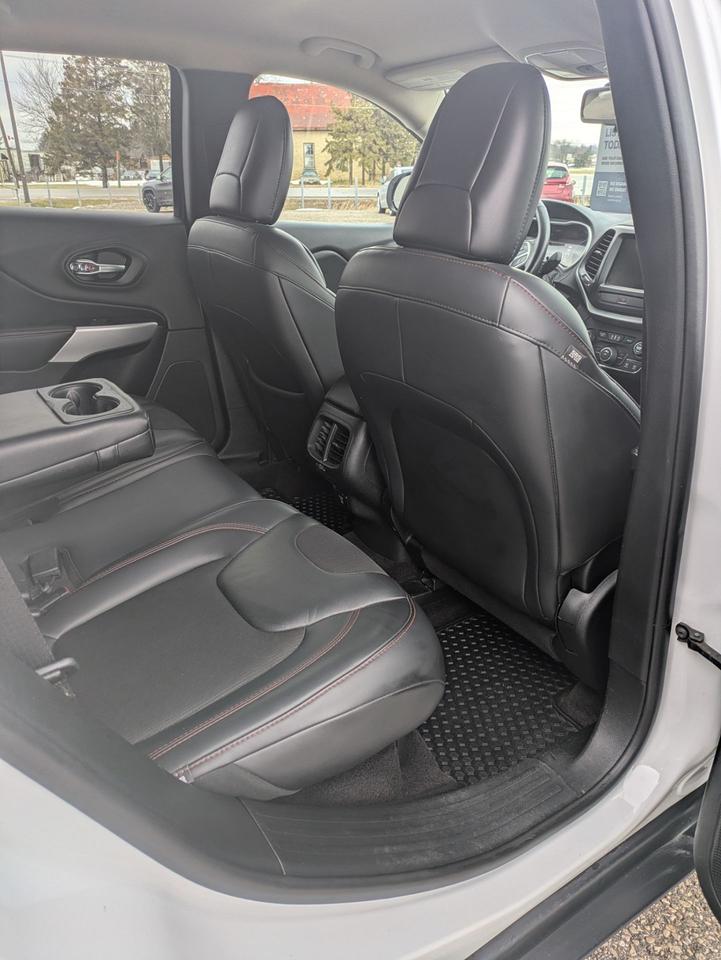 2017 Jeep Cherokee 4WD 4dr Trailhawk Photo