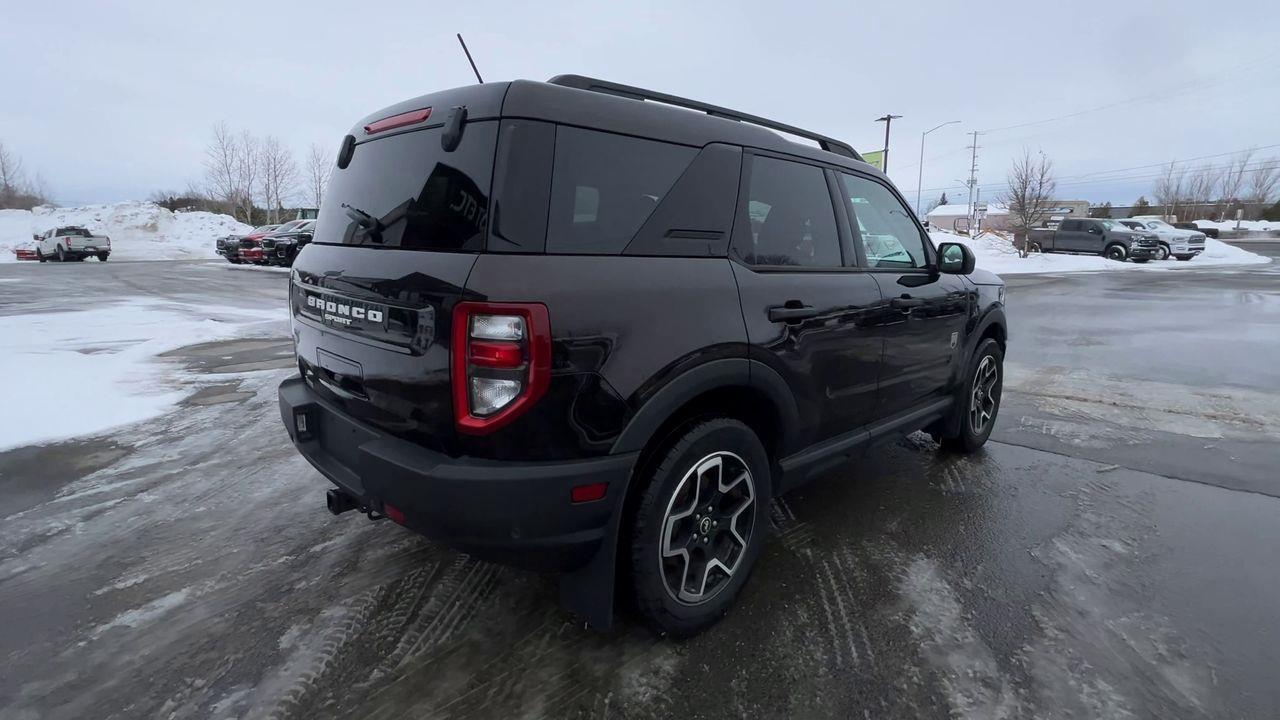 2021 Ford Bronco Sport Big Bend 4X4, MOONROOF, HEATED SEATS, BACK UP CAM, NAV!! Photo
