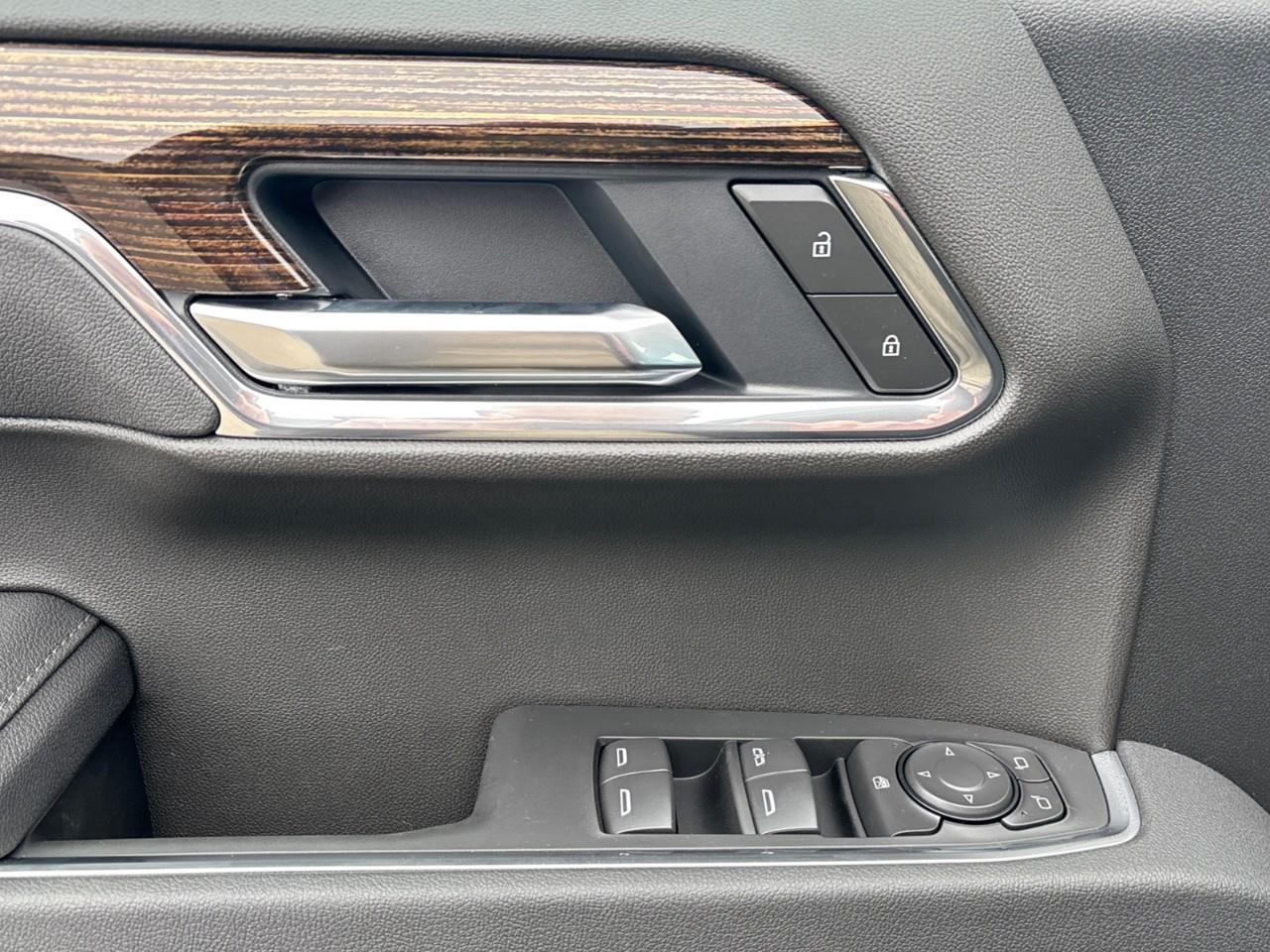 2026 GMC Sierra 1500 Elevation New 2026 6 Passenger Crew Cab 4X4 Truck with Heated Front Outboard Seats, Heated Steering Wheel, Dual Zone Automatic Climate Control, Apple CarPlay, Android Auto and Built-In Google Maps Photo