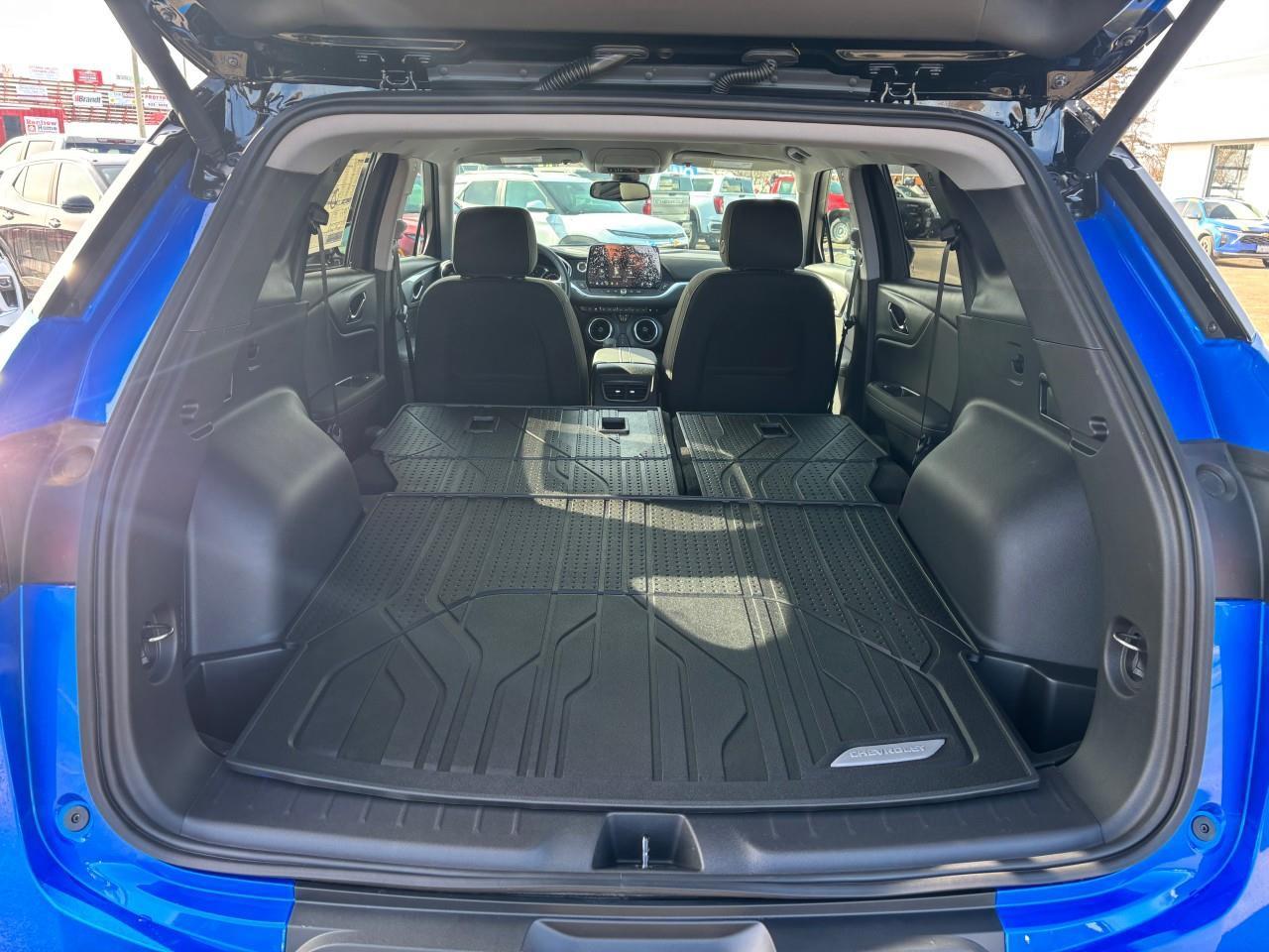 2026 Chevrolet Blazer LT New 2026 5 Passenger AWD SUV with Heated Front Seats, Adaptive Cruise Control, Apple CarPlay, Android Auto and Power Liftgate Photo