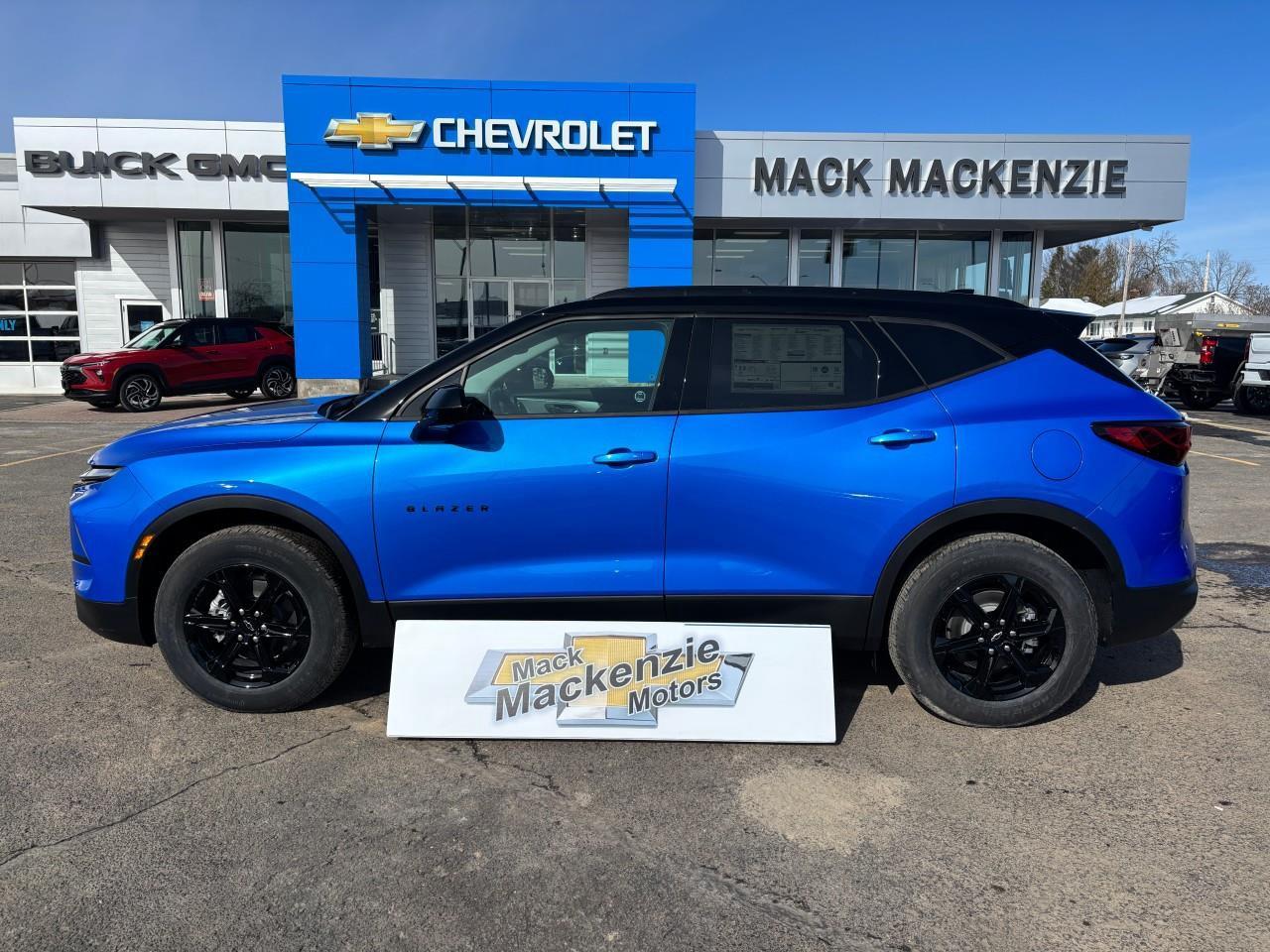 2026 Chevrolet Blazer LT New 2026 5 Passenger AWD SUV with Heated Front Seats, Adaptive Cruise Control, Apple CarPlay, Android Auto and Power Liftgate Photo3