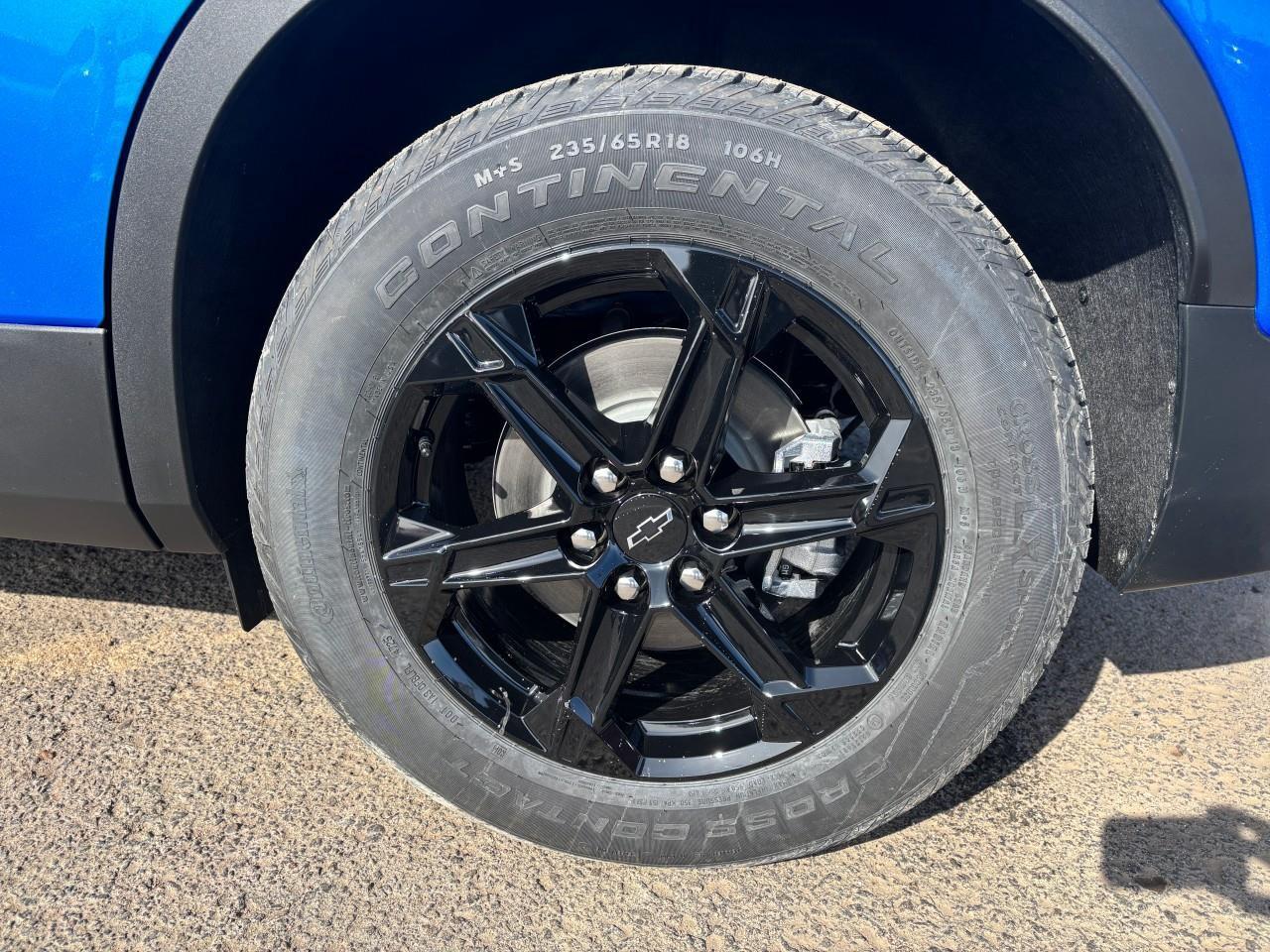 2026 Chevrolet Blazer LT New 2026 5 Passenger AWD SUV with Heated Front Seats, Adaptive Cruise Control, Apple CarPlay, Android Auto and Power Liftgate Photo
