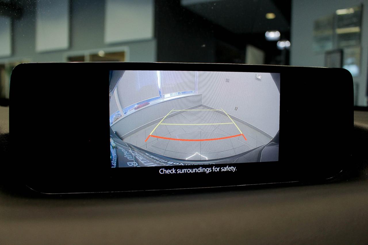 2025 Mazda CX-50 GS-L HEATED SEATS/STEERING WHEEL - LEATHERETTE UPHOLSTERY - APPLE CARPLAY AND ANDROID AUTO Photo