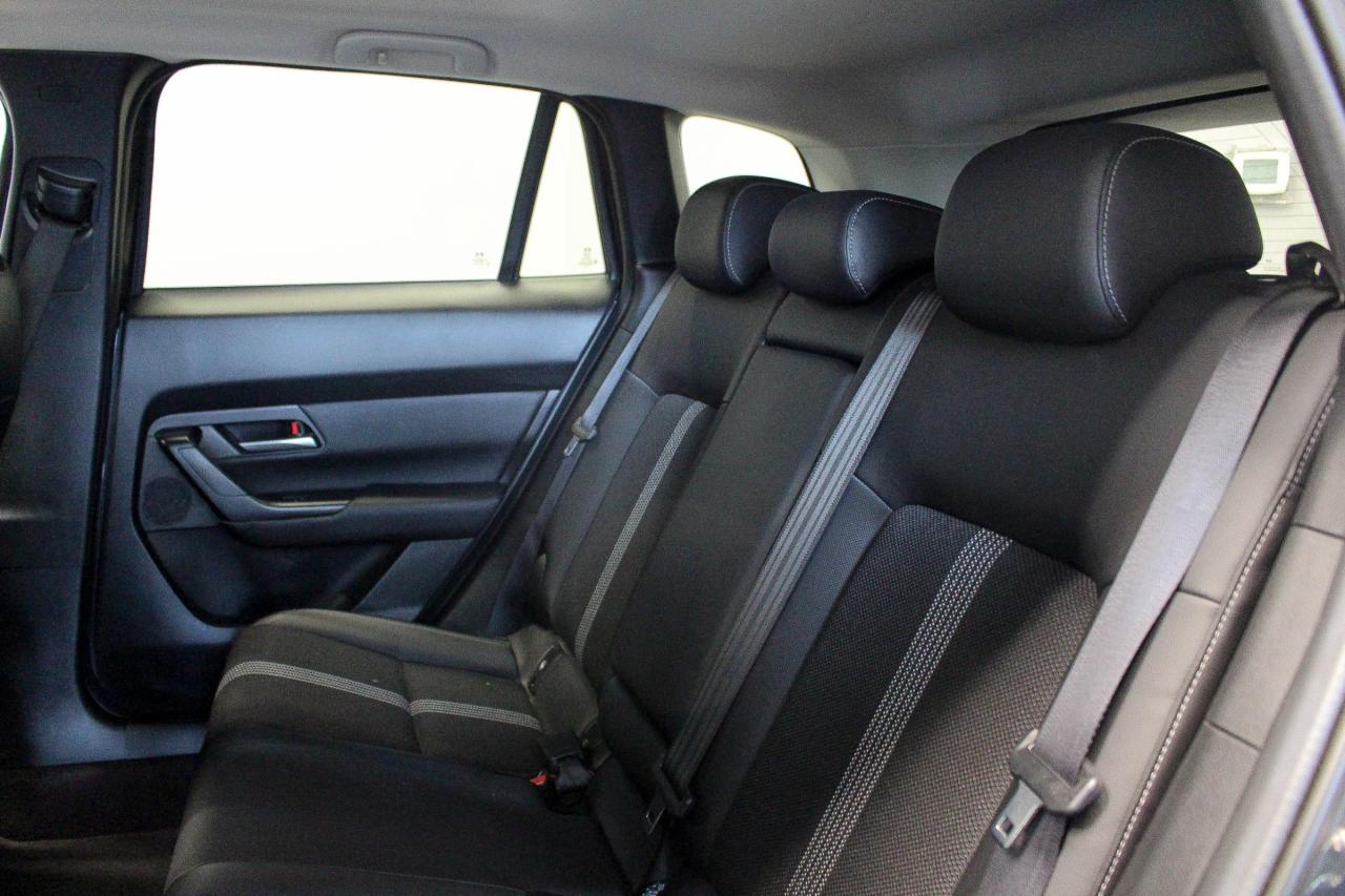 2025 Mazda CX-50 GS-L HEATED SEATS/STEERING WHEEL - LEATHERETTE UPHOLSTERY - APPLE CARPLAY AND ANDROID AUTO Photo