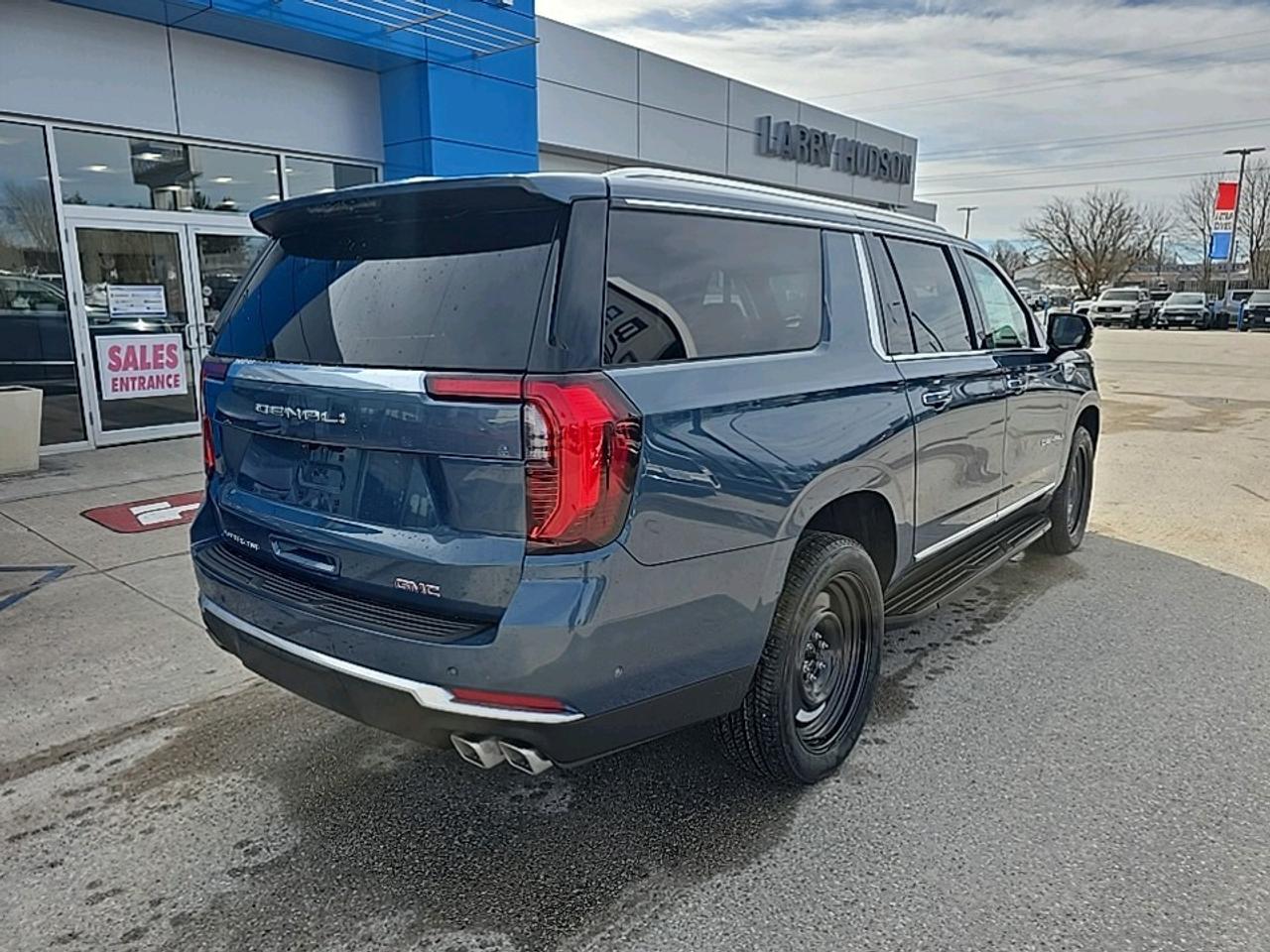 2026 GMC Yukon XL Denali Photo