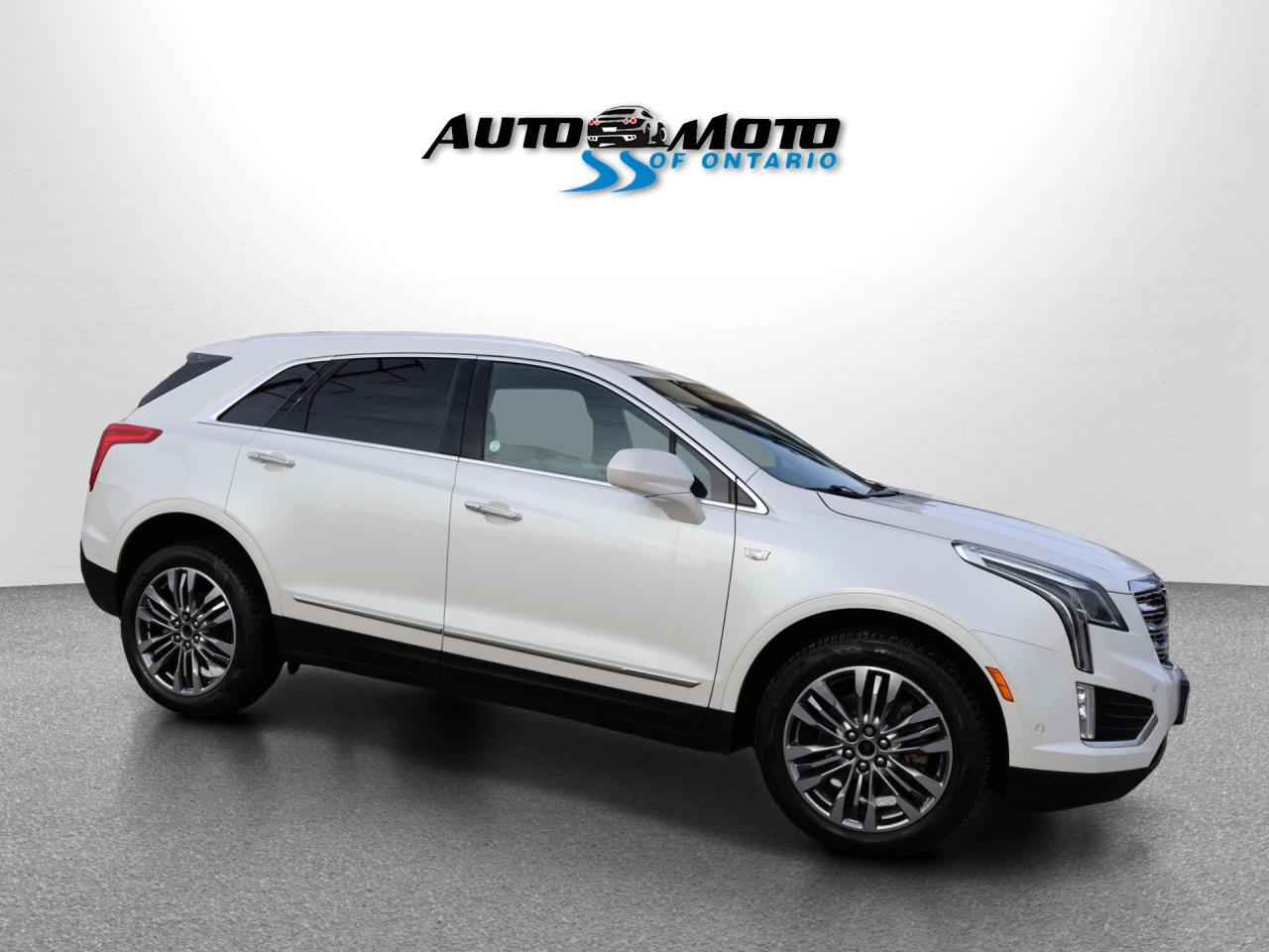 2018 Cadillac XT5 V6 PREMIUM LUXURY AWD *ACCIDENT FREE* CAMERA NAV BLUETOOTH LEATHER PANO ROOF CRUISE ALLOYS Photo