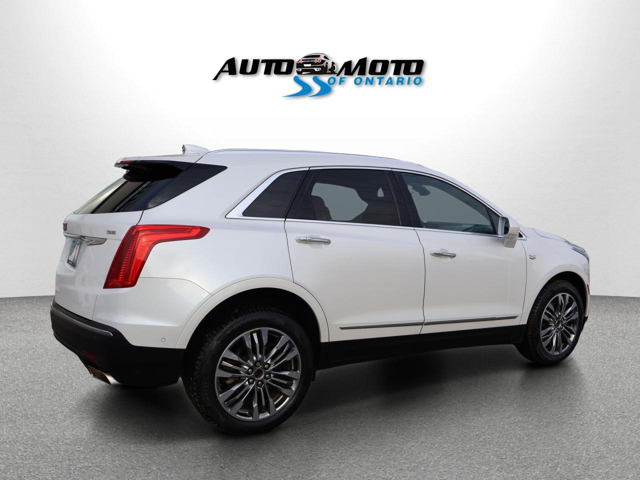 2018 Cadillac XT5 V6 PREMIUM LUXURY AWD *ACCIDENT FREE* CAMERA NAV BLUETOOTH LEATHER PANO ROOF CRUISE ALLOYS Photo