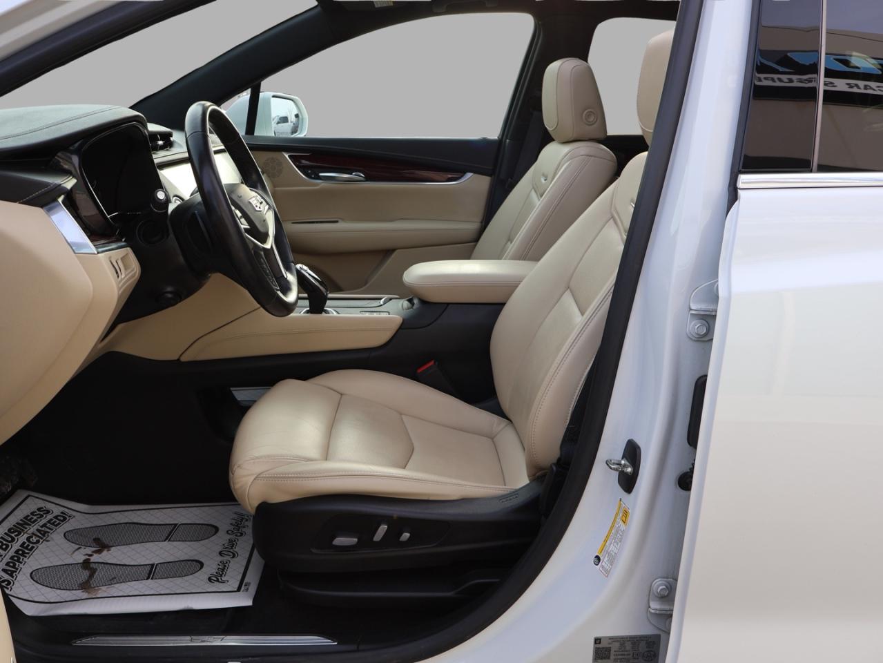 2018 Cadillac XT5 V6 PREMIUM LUXURY AWD *ACCIDENT FREE* CAMERA NAV BLUETOOTH LEATHER PANO ROOF CRUISE ALLOYS Photo