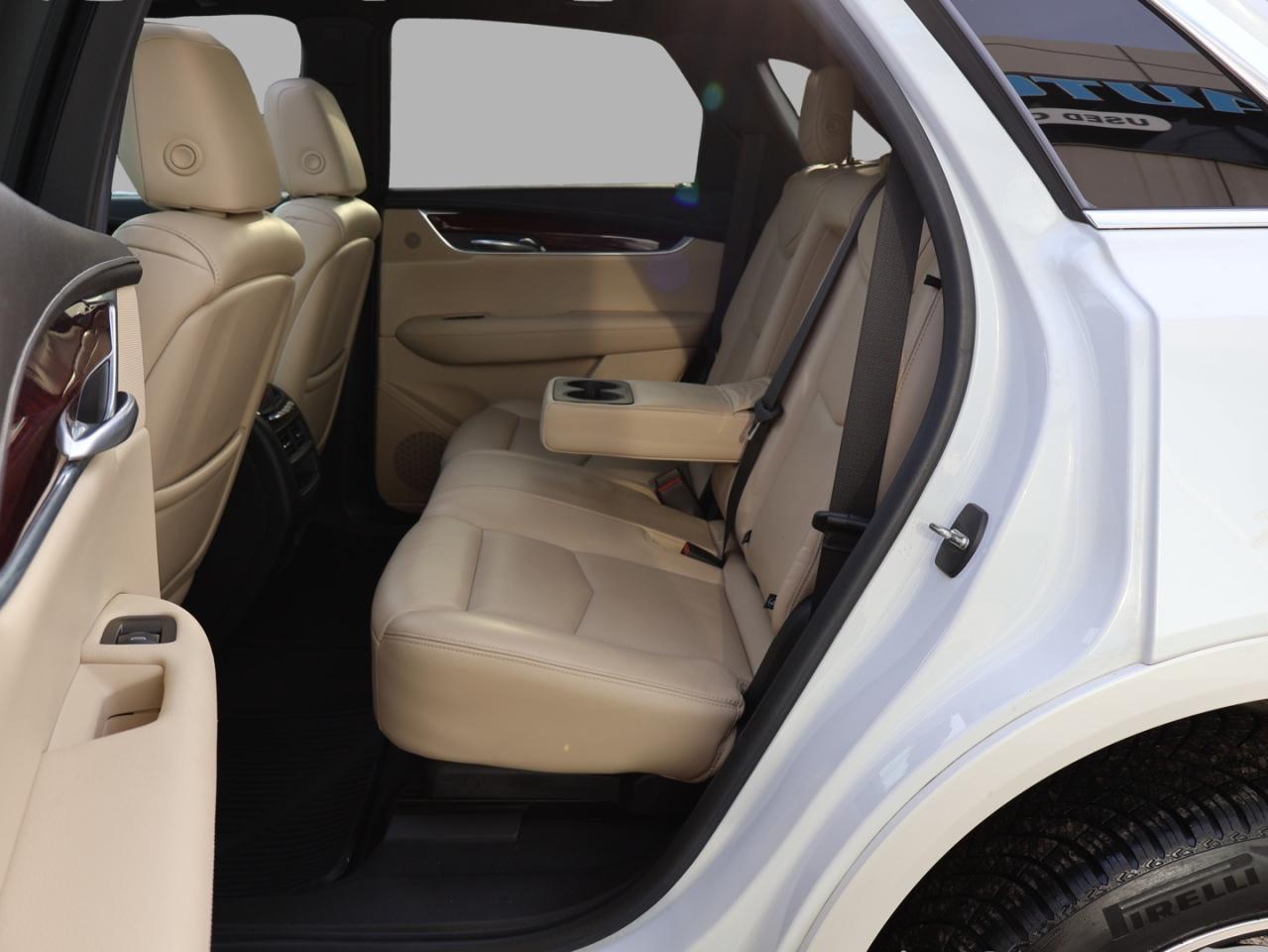 2018 Cadillac XT5 V6 PREMIUM LUXURY AWD *ACCIDENT FREE* CAMERA NAV BLUETOOTH LEATHER PANO ROOF CRUISE ALLOYS Photo