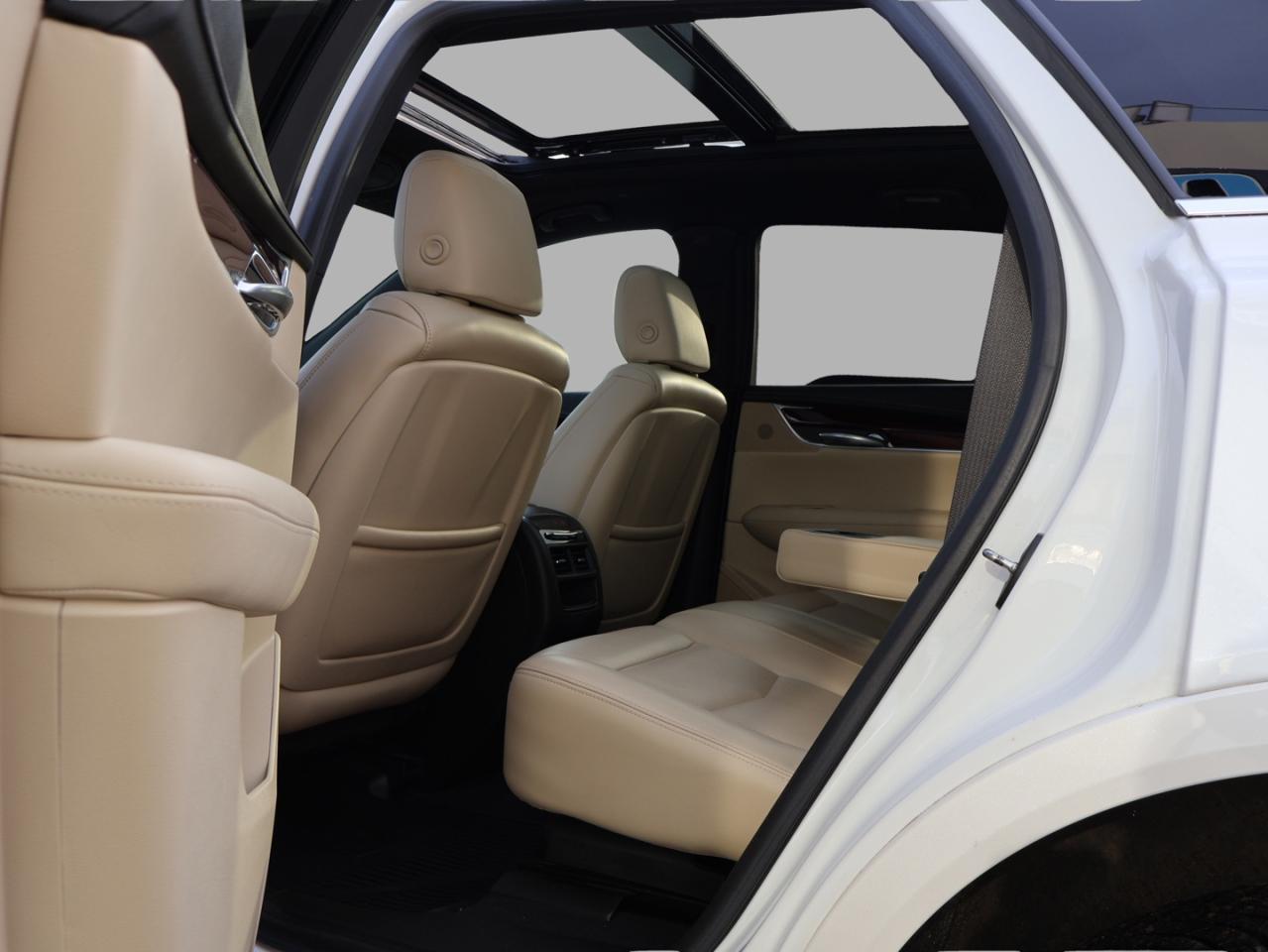 2018 Cadillac XT5 V6 PREMIUM LUXURY AWD *ACCIDENT FREE* CAMERA NAV BLUETOOTH LEATHER PANO ROOF CRUISE ALLOYS Photo