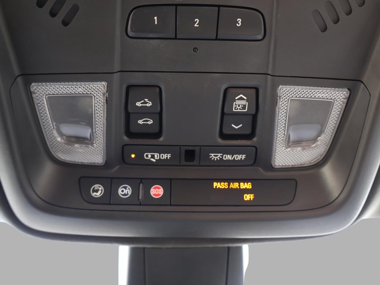 2018 Cadillac XT5 V6 PREMIUM LUXURY AWD *ACCIDENT FREE* CAMERA NAV BLUETOOTH LEATHER PANO ROOF CRUISE ALLOYS Photo