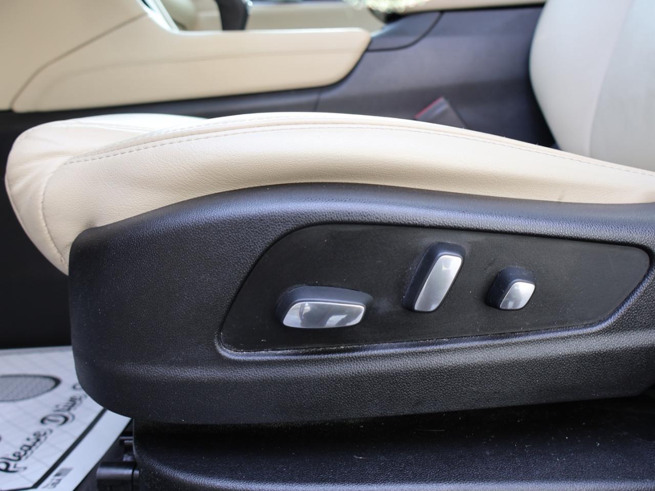 2018 Cadillac XT5 V6 PREMIUM LUXURY AWD *ACCIDENT FREE* CAMERA NAV BLUETOOTH LEATHER PANO ROOF CRUISE ALLOYS Photo