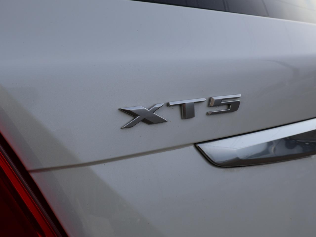 2018 Cadillac XT5 V6 PREMIUM LUXURY AWD *ACCIDENT FREE* CAMERA NAV BLUETOOTH LEATHER PANO ROOF CRUISE ALLOYS Photo