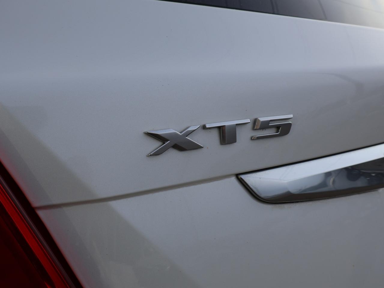 2018 Cadillac XT5 V6 PREMIUM LUXURY AWD *ACCIDENT FREE* CAMERA NAV BLUETOOTH LEATHER PANO ROOF CRUISE ALLOYS Photo