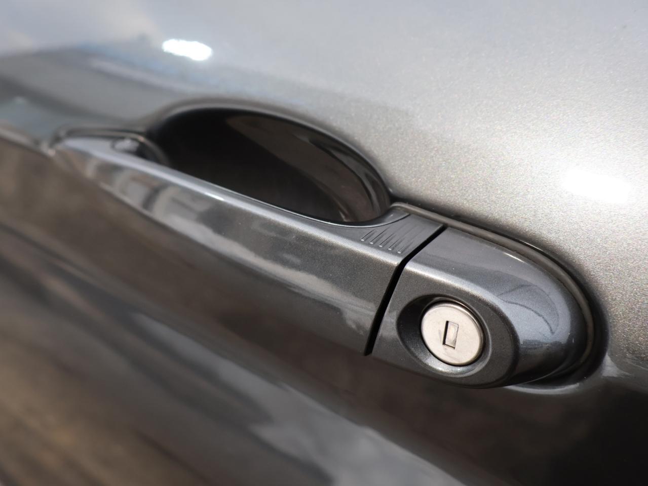 2017 BMW 2-Series V6 M240i X-Drive AWD CERTIFIED CAMERA NAV BLUETOOTH LEATHER HEATED SEATS CRUISE ALLOYS Photo