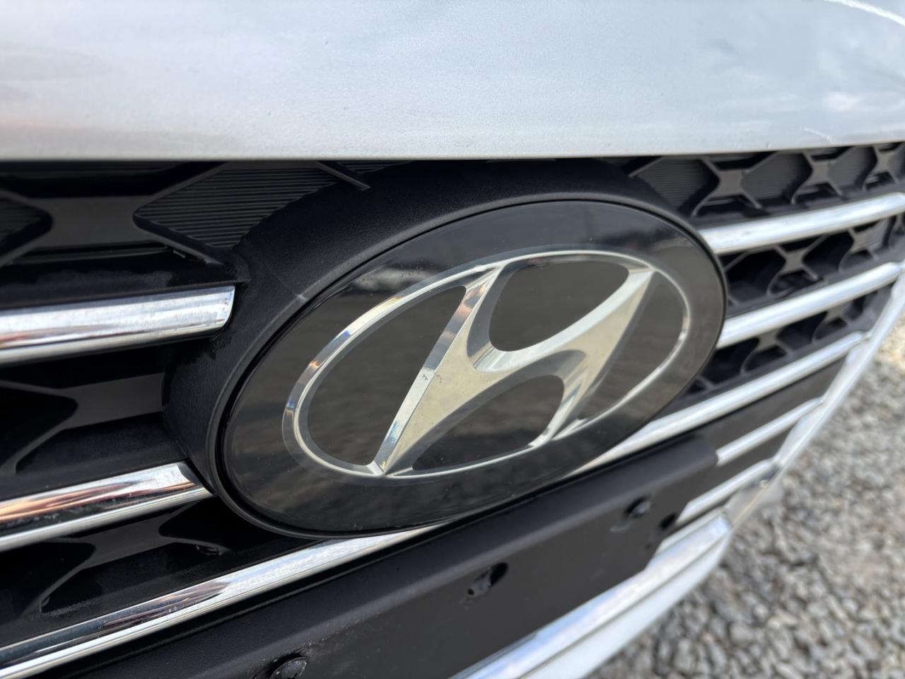 2019 Hyundai Accent Limited 5-Door Photo