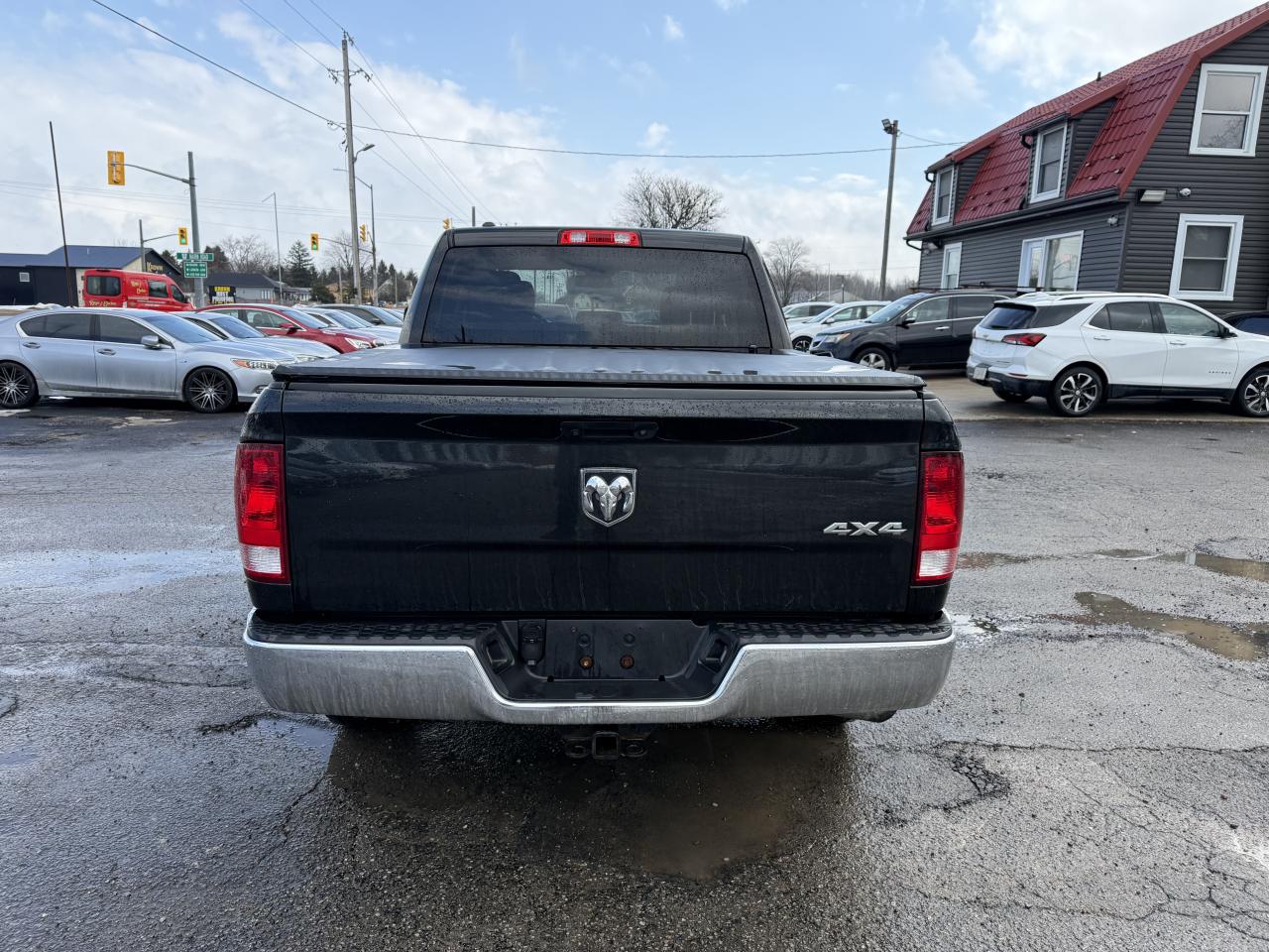 2015 RAM 1500 ST Photo3