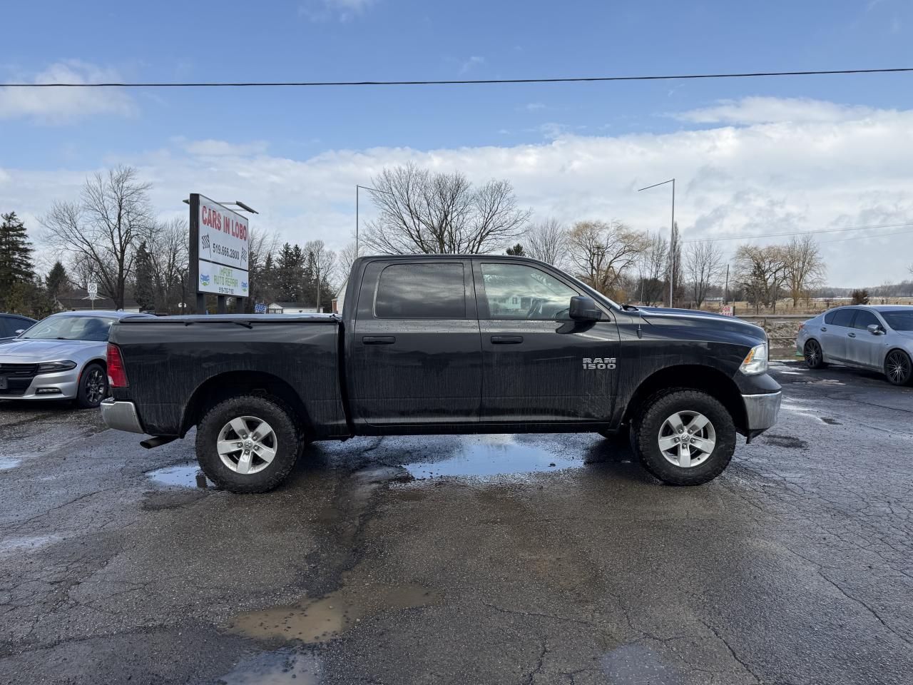 2015 RAM 1500 ST Photo