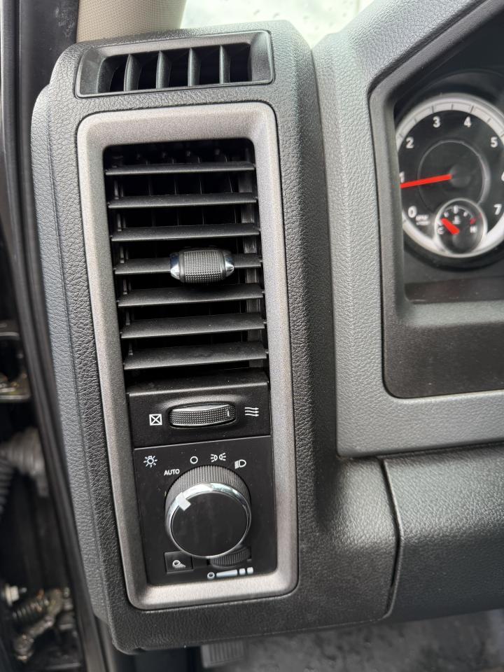 2015 RAM 1500 ST Photo