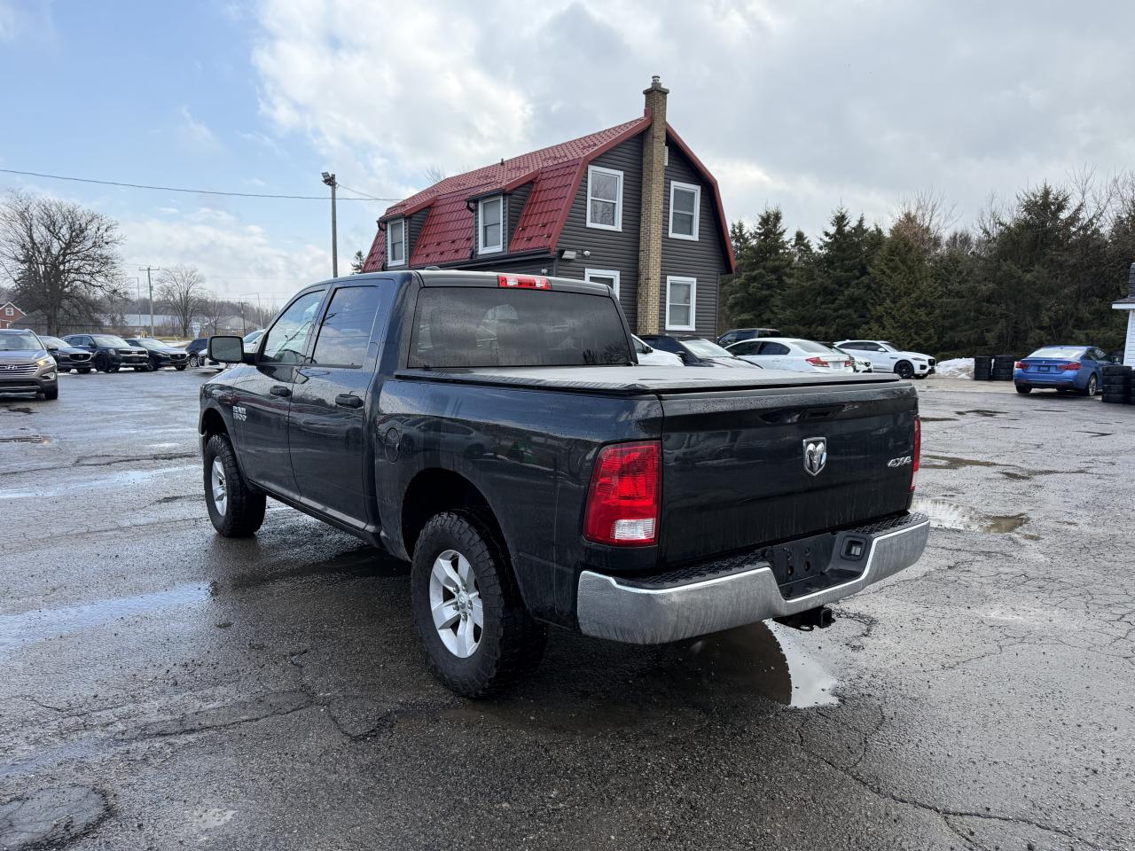 2015 RAM 1500 ST Photo