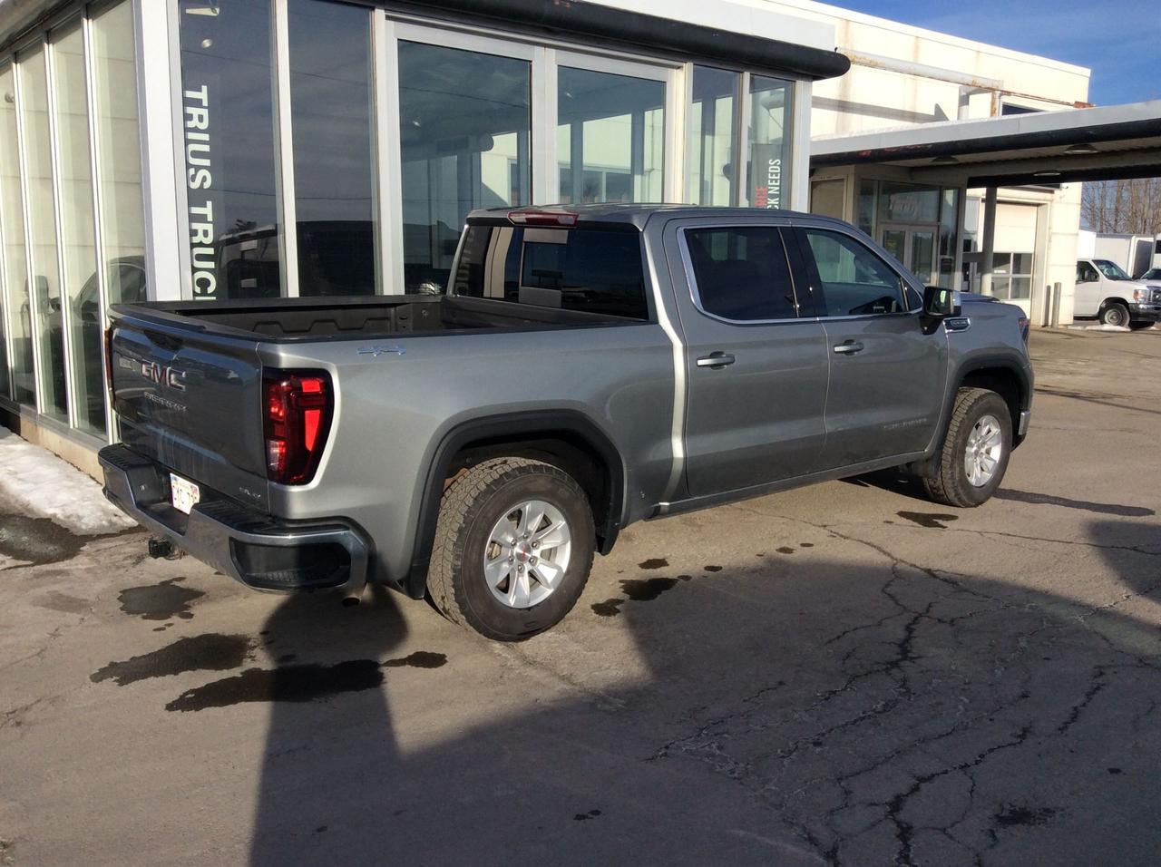 2024 GMC Sierra 1500 SLE Photo