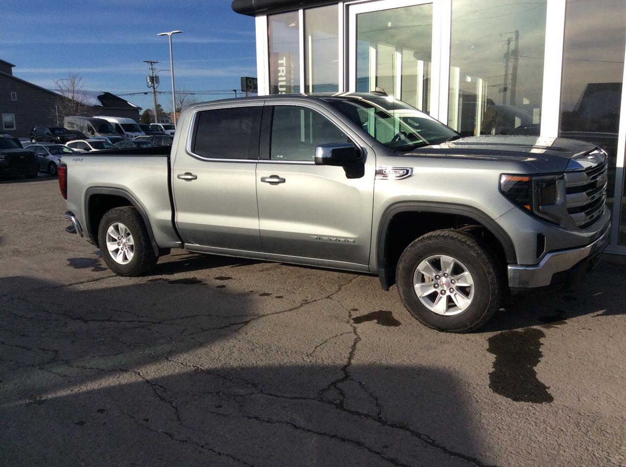 2024 GMC Sierra 1500 SLE