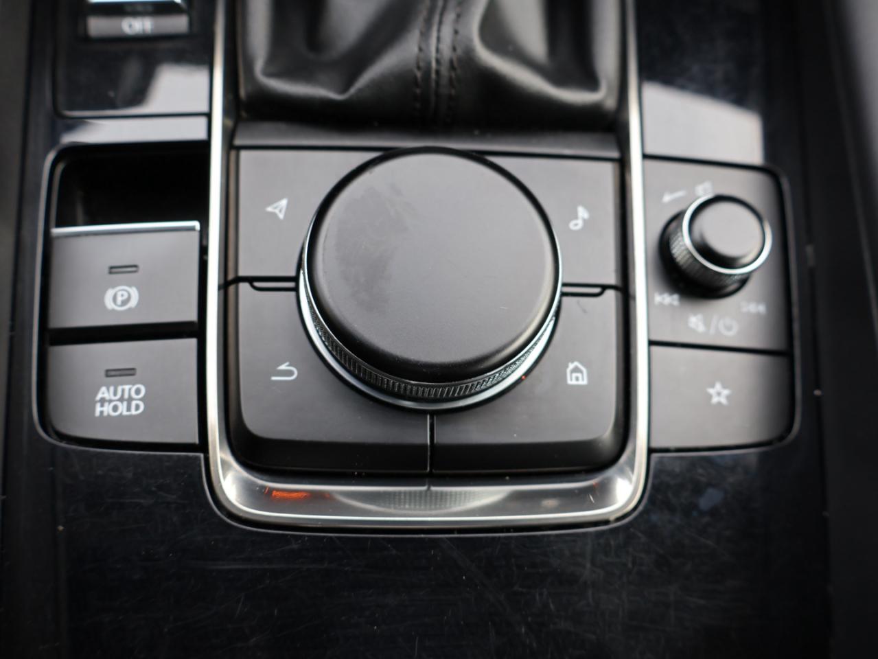 2021 Mazda MAZDA3 2.5 GT PREMIUM CERTIFIED *1 OWNER*ACCIDENT FREE*LOW KMS* CAMERA NAV BLUETOOTH LEATHER HEATED SEATS SUNROOF CRUISE ALLOYS Photo