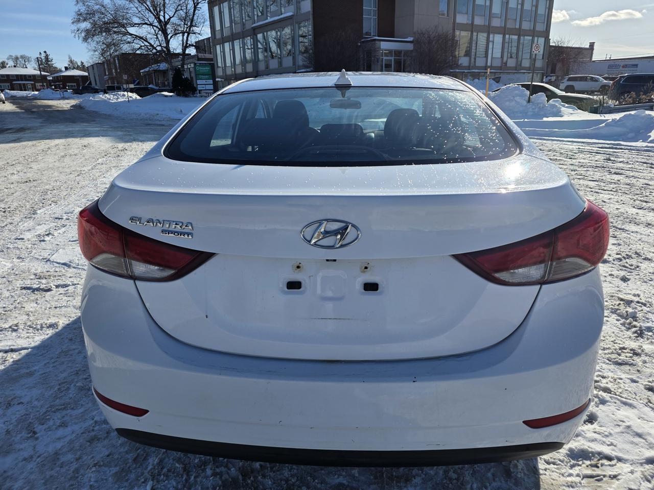 2016 Hyundai Elantra Limited Photo