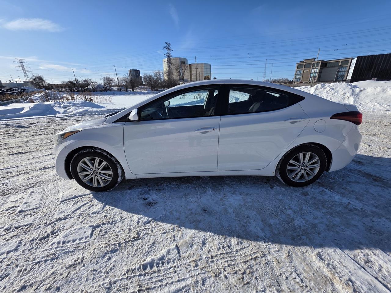 2016 Hyundai Elantra Limited Photo