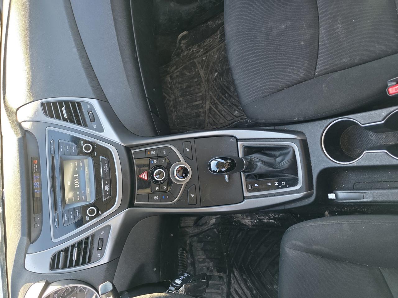 2016 Hyundai Elantra Limited Photo