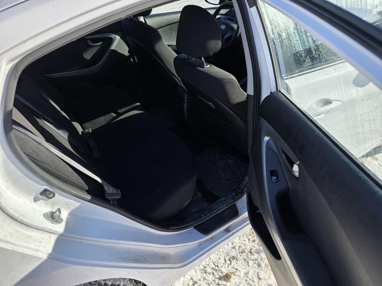 2016 Hyundai Elantra Limited Photo