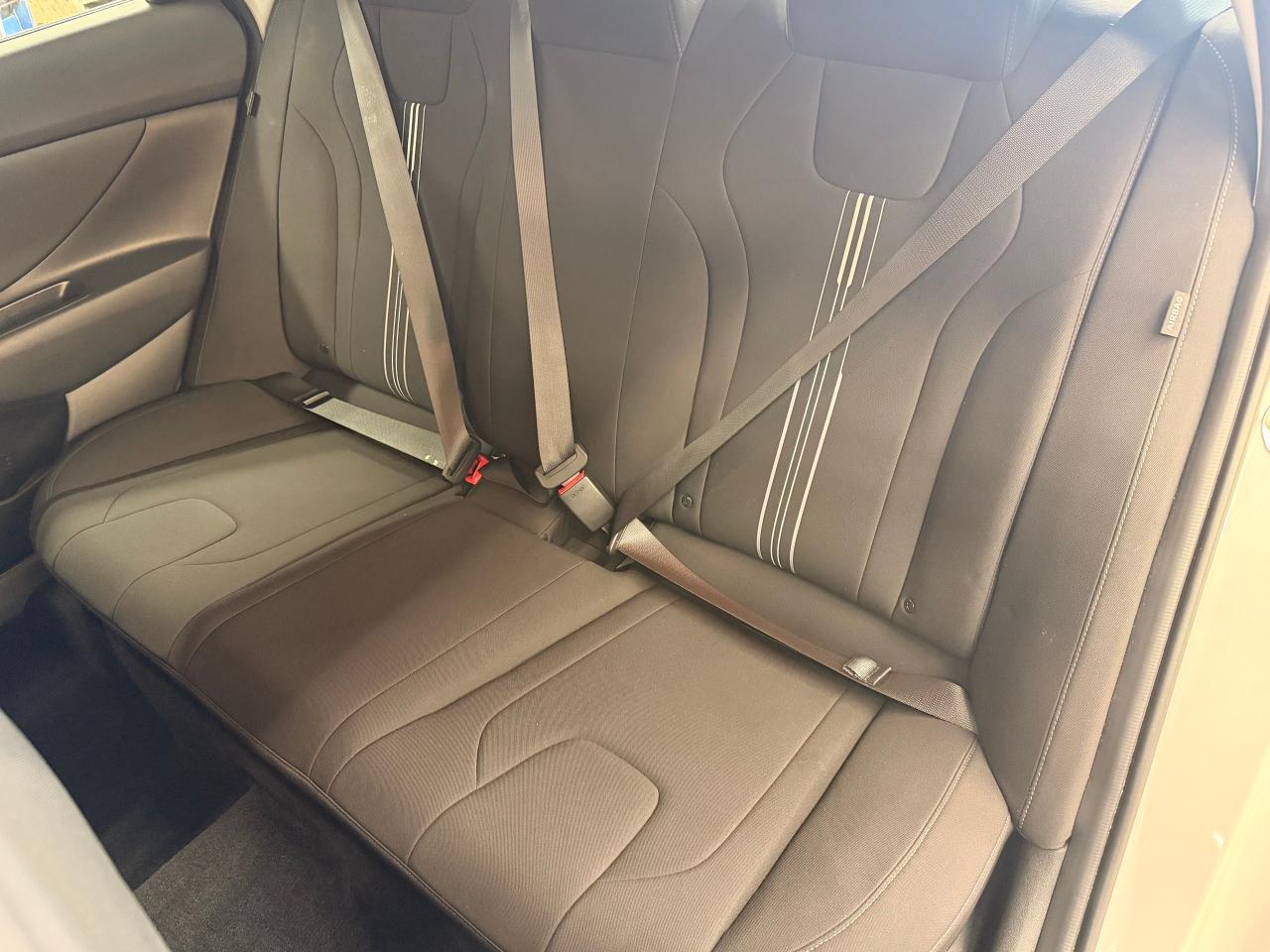 2024 Hyundai Elantra Preferred+One Owner+CLEAN CARFAX Photo84