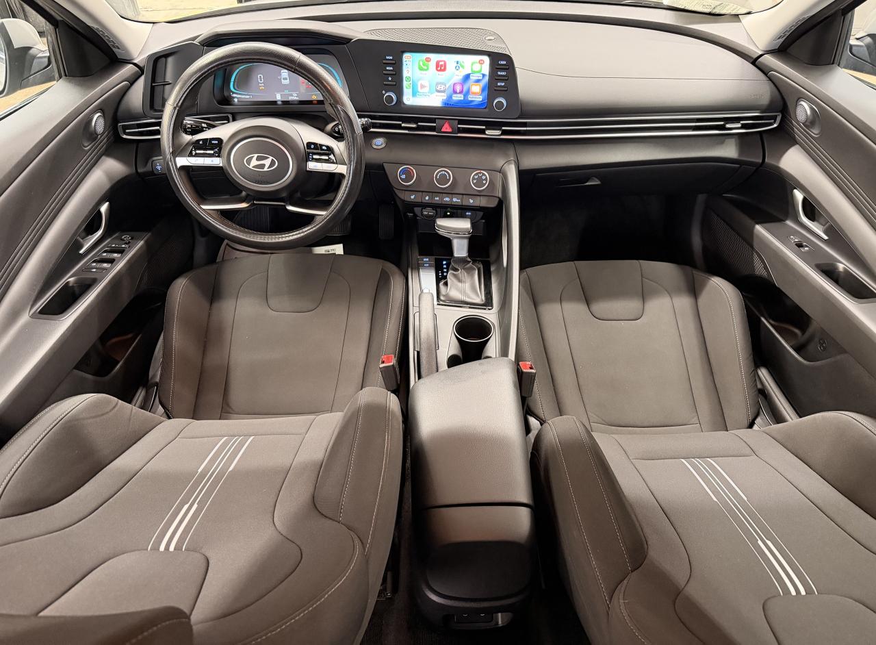 2024 Hyundai Elantra Preferred+One Owner+CLEAN CARFAX Photo