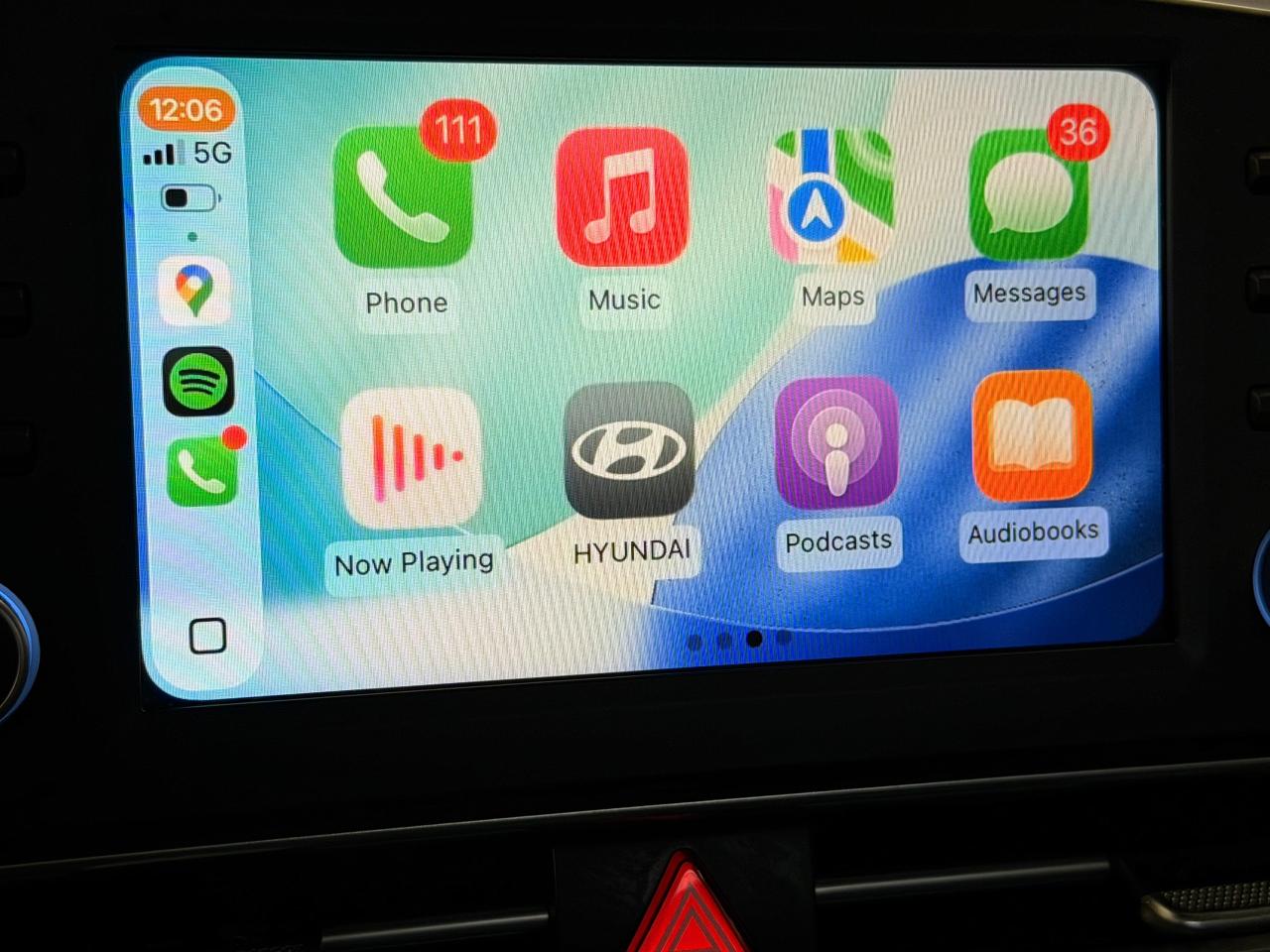 2024 Hyundai Elantra Preferred+One Owner+CLEAN CARFAX Photo87