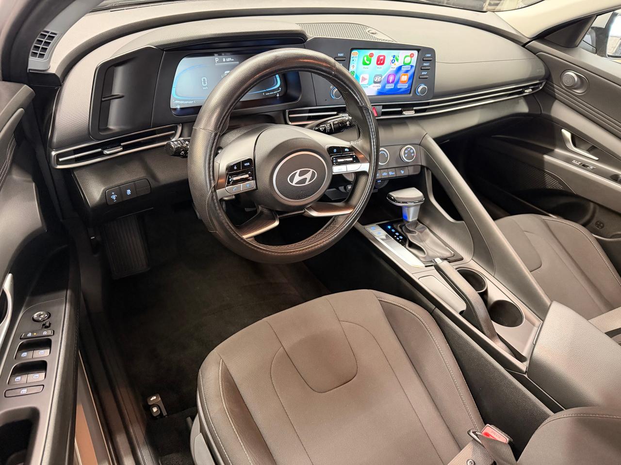 2024 Hyundai Elantra Preferred+One Owner+CLEAN CARFAX Photo